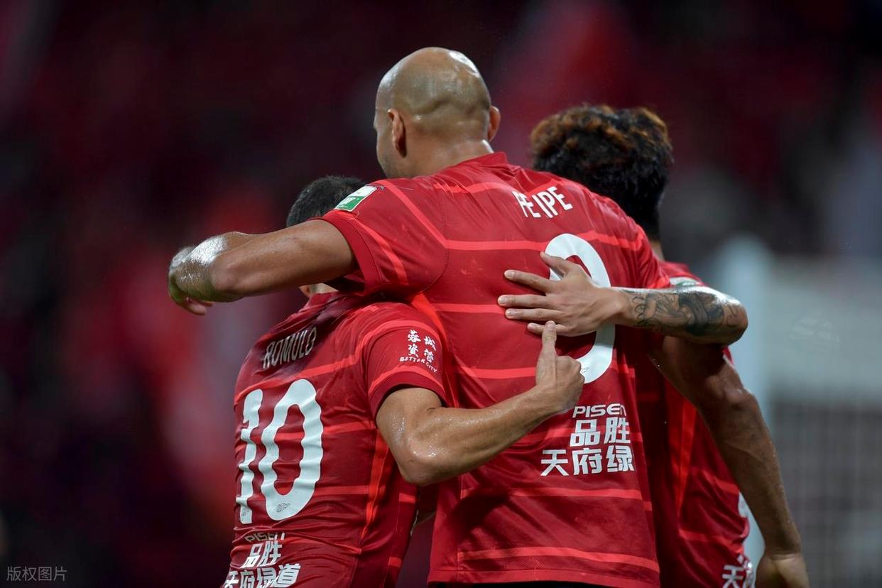 成都蓉城迎队史首场亚冠