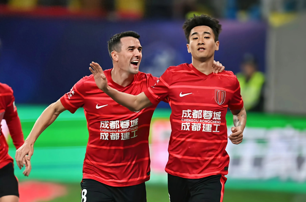 成都蓉城迎队史首场亚冠